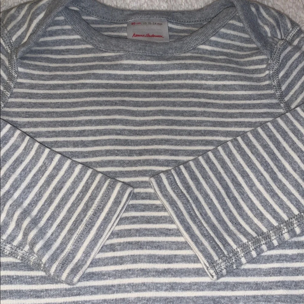 Hanna Andersson Gray & White Striped Onesie 18-24M EUC 80